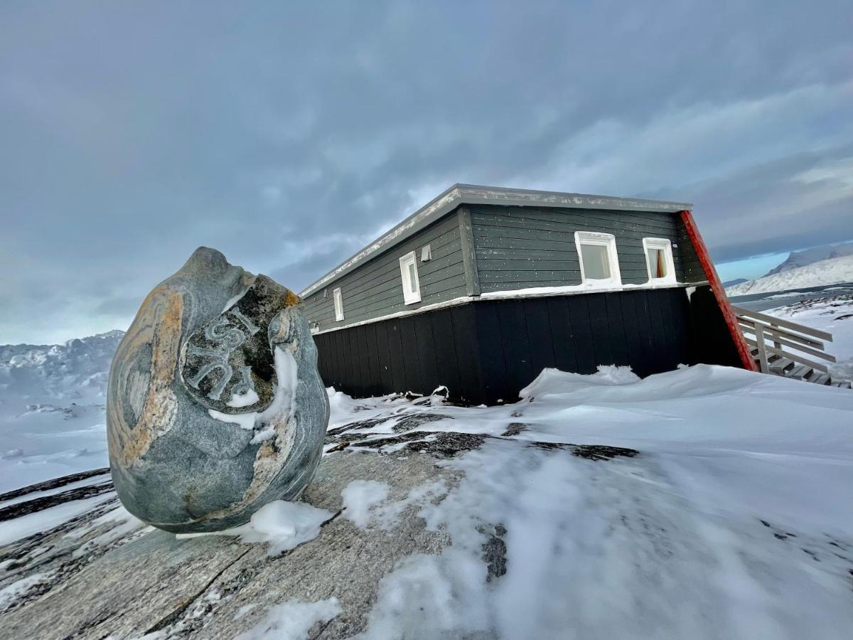Inuk Hostels Nuuk Dış mekan fotoğraf